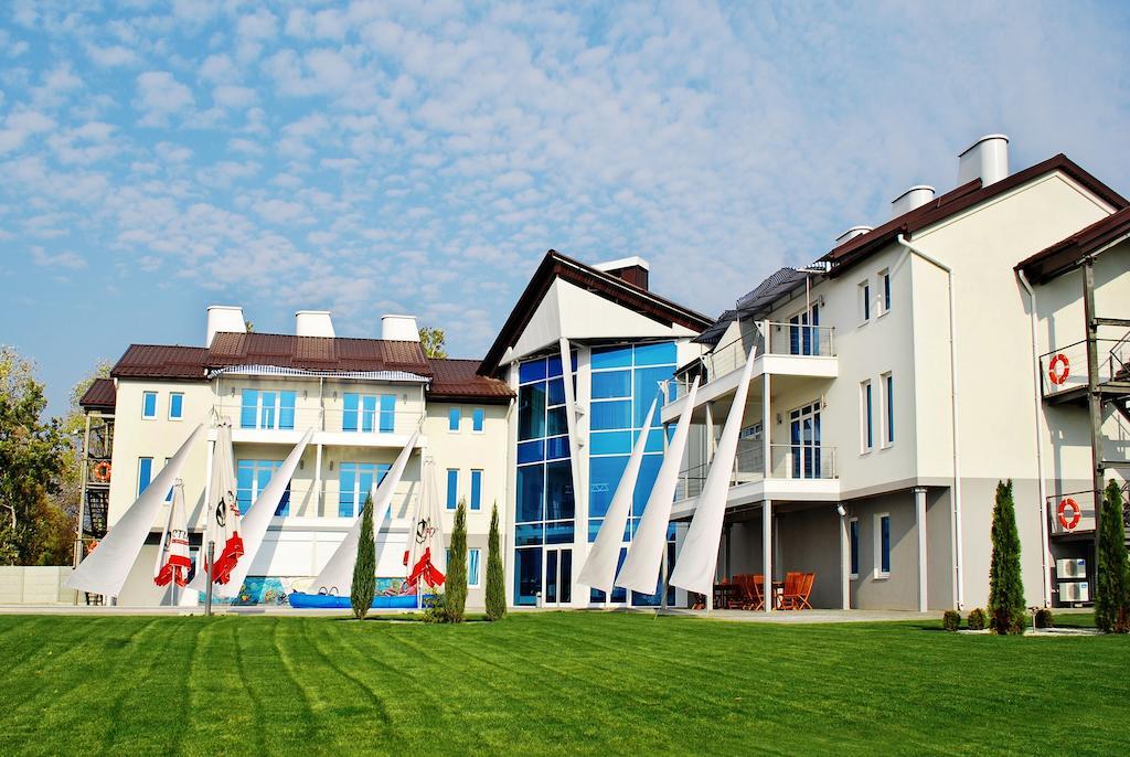 Porto Riva Hotel Zaporizhia Exterior photo