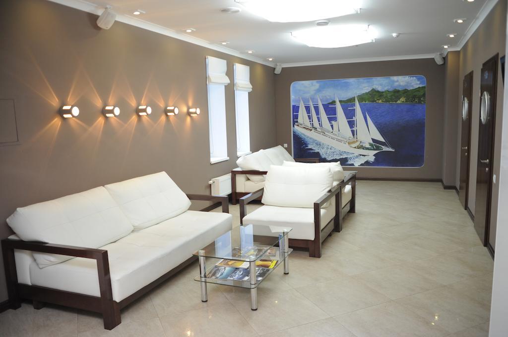 Porto Riva Hotel Zaporizhia Exterior photo